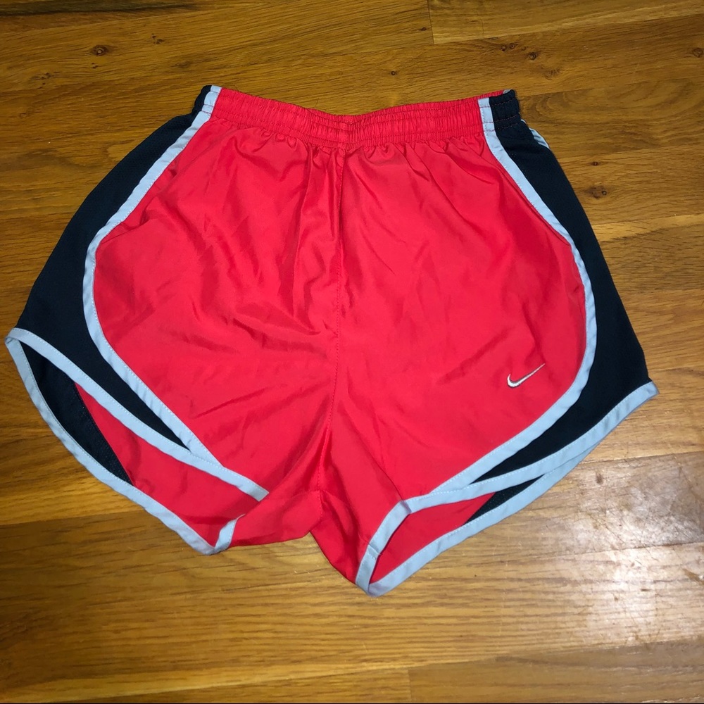 NIKE WOMEN’S DRI-FIT TEMPO SHORT